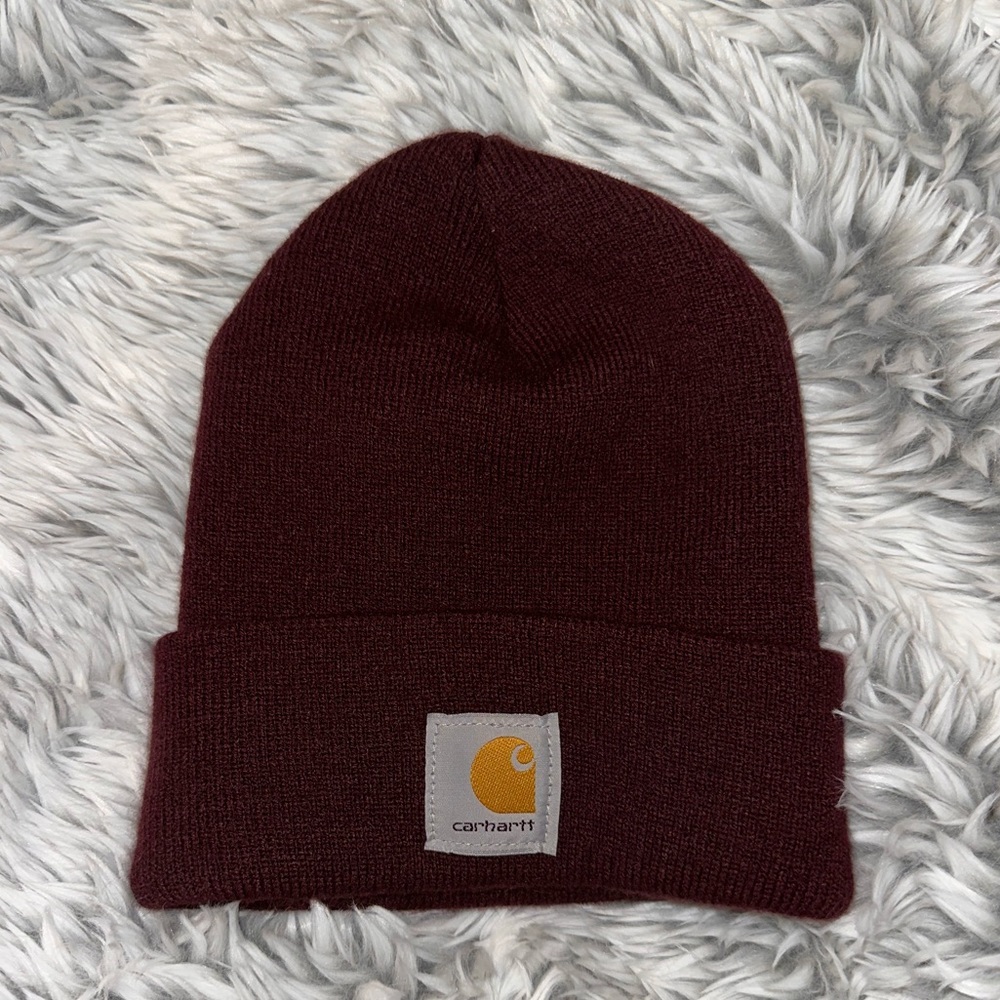 Carhartt beanie, burgundy beanie